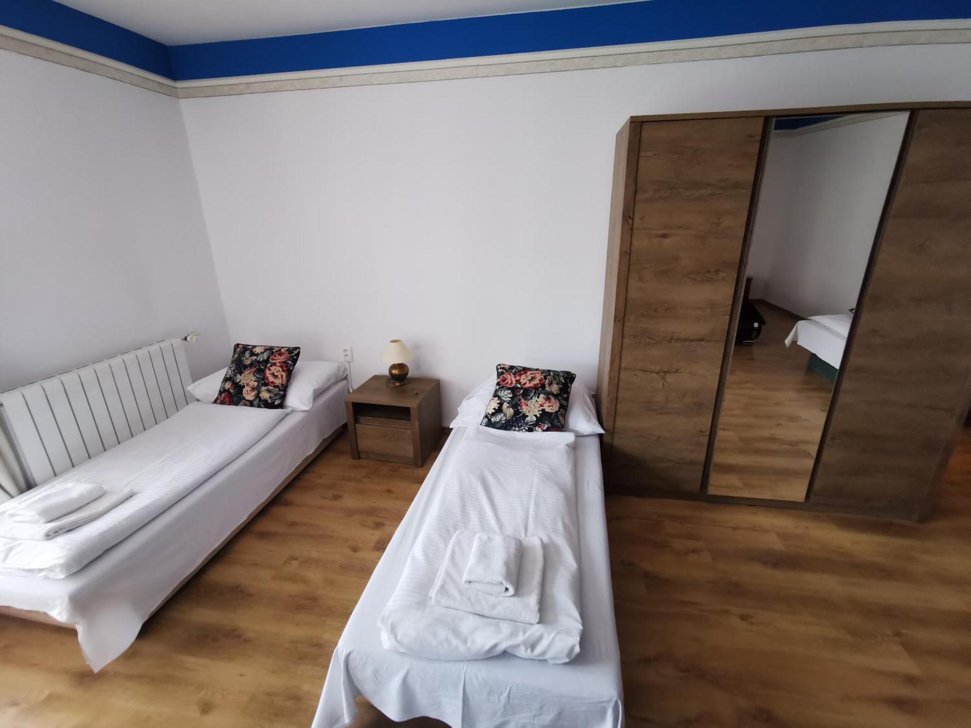 Hotel Diana Nové Mesto nad Váhom Habitación foto
